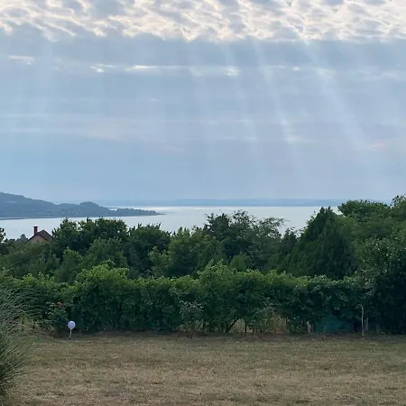 Tatil Evi Sunny's Panoramic Balatonederics